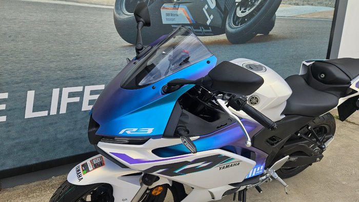 2025 Yamaha YZF-R3 White