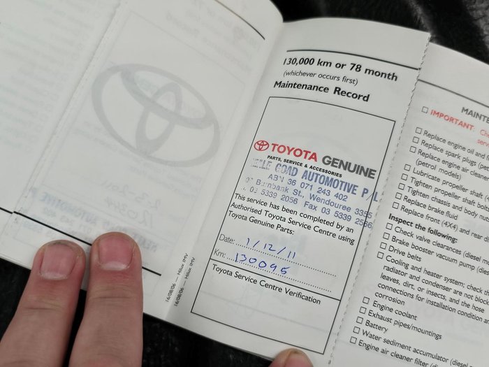 2006 Toyota Hilux SR5 KUN26R MY07 4X4 Glacier White