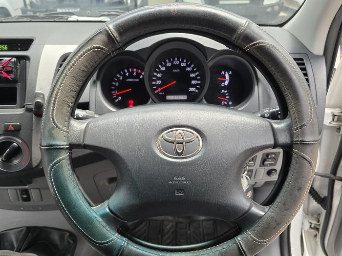 2006 Toyota Hilux SR5 KUN26R MY07 4X4 Glacier White