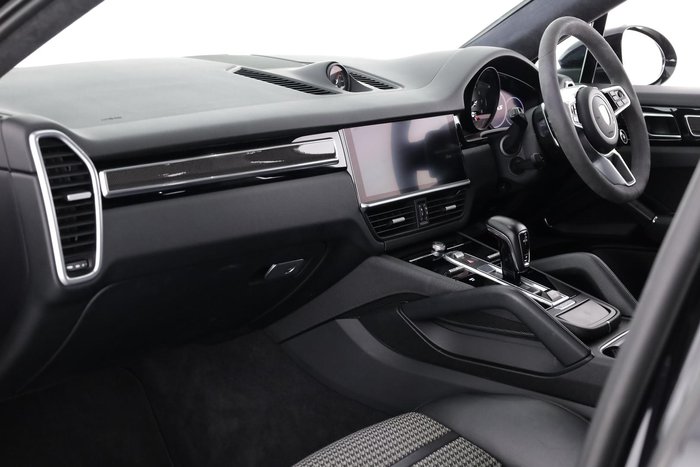 2020 Porsche Cayenne S