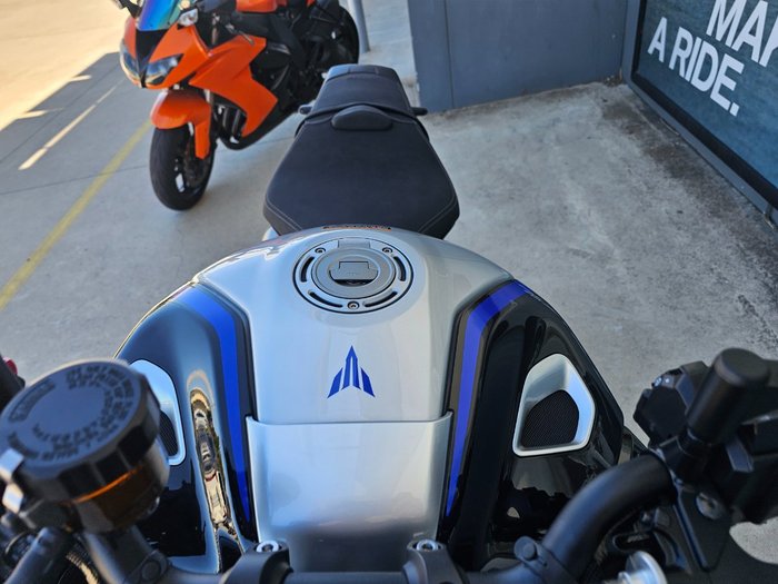 2025 Yamaha MT-10SP Black