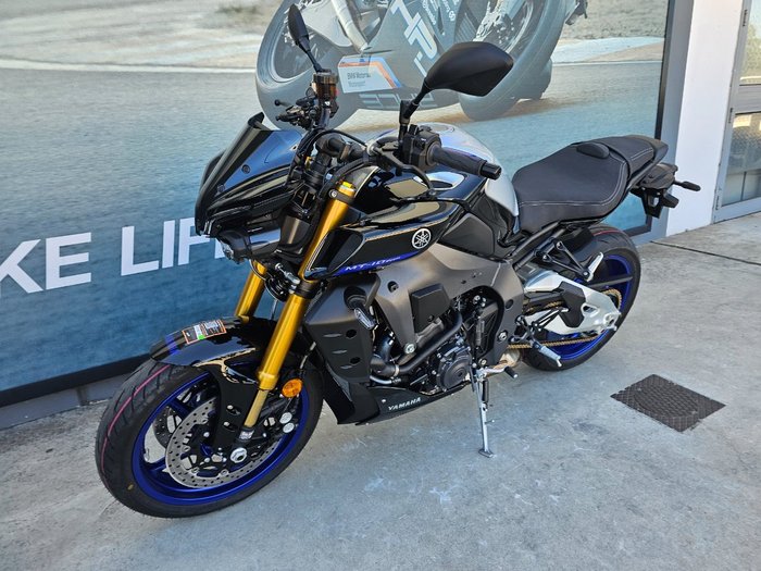 2025 Yamaha MT-10SP Black