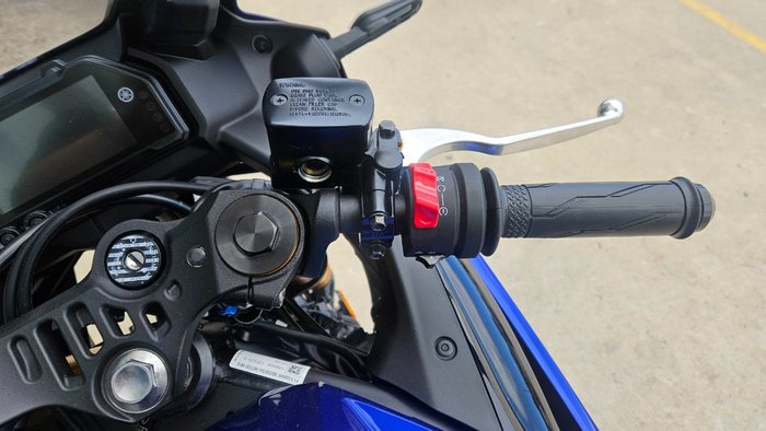 2025 Yamaha YZF-R3 Blue