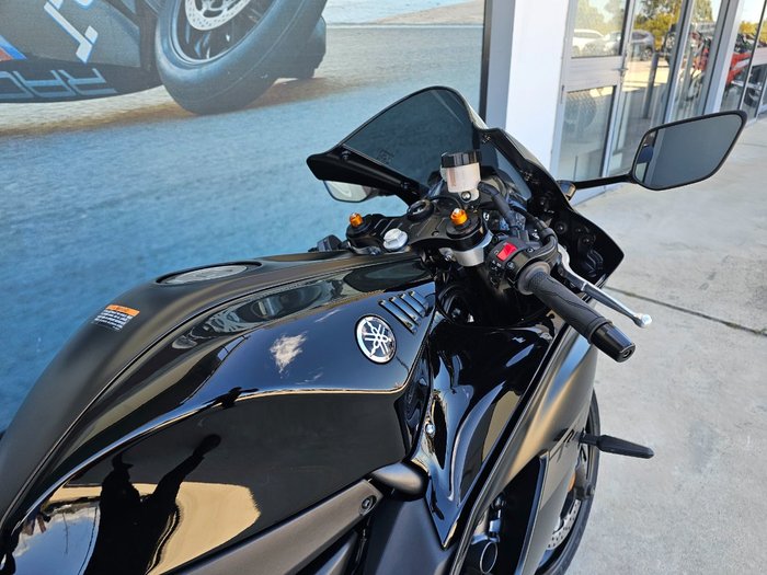 2025 Yamaha YZF-R7LA GREY