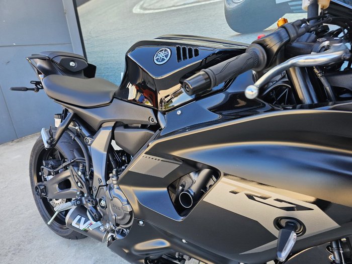 2025 Yamaha YZF-R7LA GREY