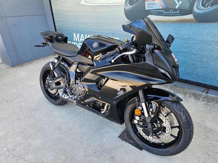 2025 Yamaha YZF-R7LA GREY