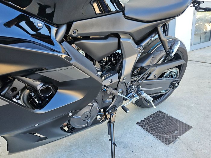 2025 Yamaha YZF-R7LA GREY