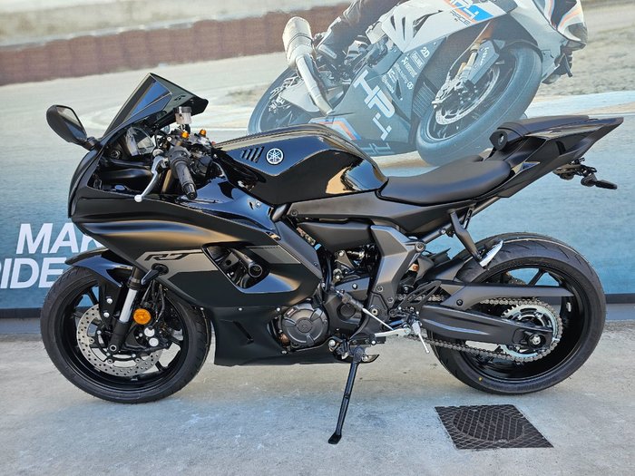 2025 Yamaha YZF-R7LA GREY