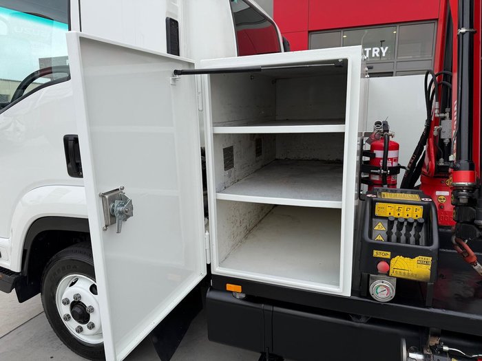 2012 Isuzu F Series FRR 600 Premium