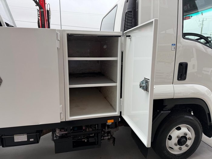 2012 Isuzu F Series FRR 600 Premium