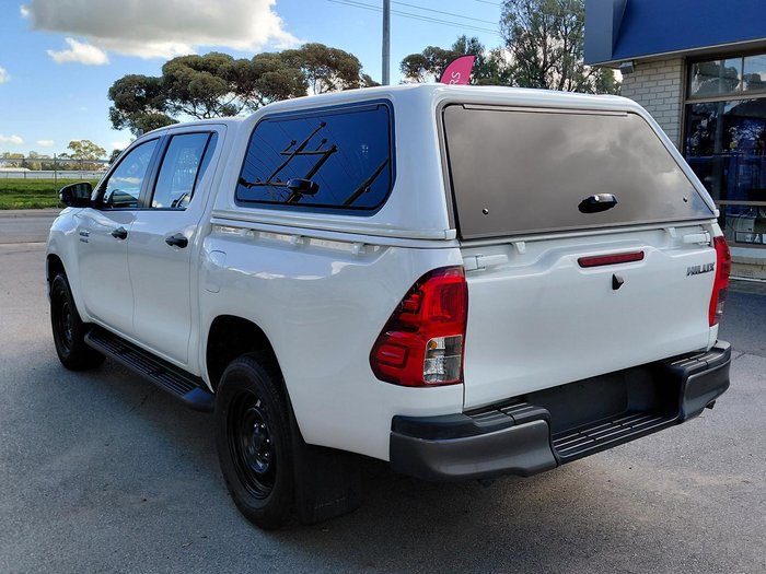 2020 Toyota Hilux SR