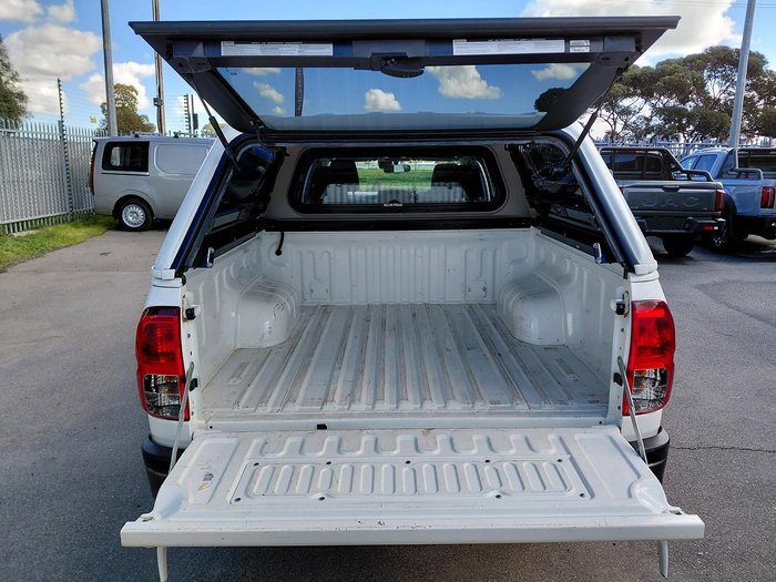 2020 Toyota Hilux SR