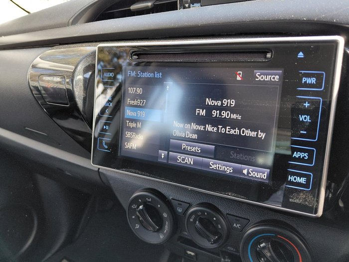 2020 Toyota Hilux SR