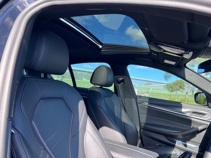 2020 BMW 5 Series 520i M Sport