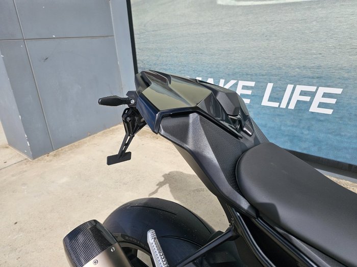 2026 BMW Motorrad S 1000 RR RACE Black