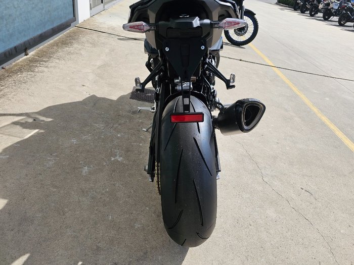 2026 BMW Motorrad S 1000 RR RACE Black