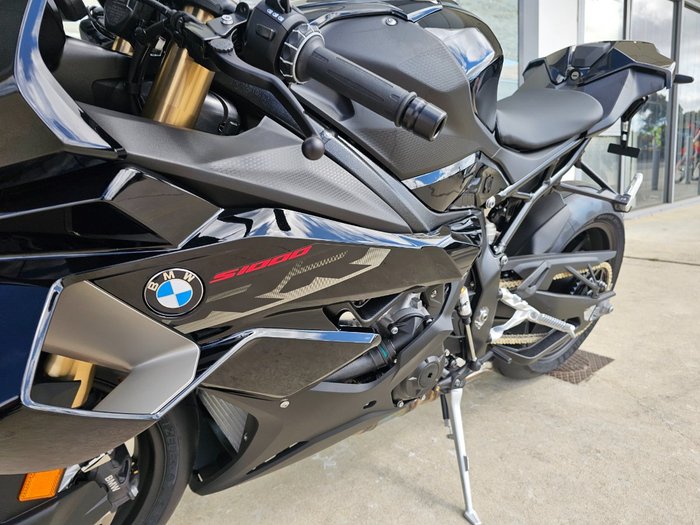 2026 BMW Motorrad S 1000 RR RACE Black