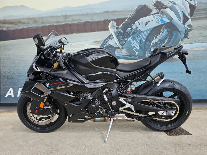 2026 BMW Motorrad S 1000 RR RACE Black