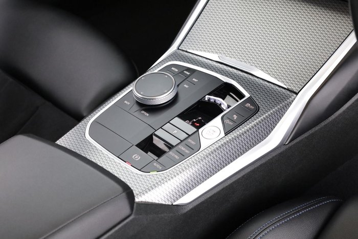 2022 BMW 3 Series 320i M Sport