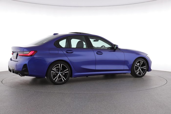 2022 BMW 3 Series 320i M Sport