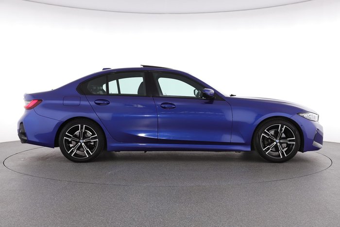 2022 BMW 3 Series 320i M Sport
