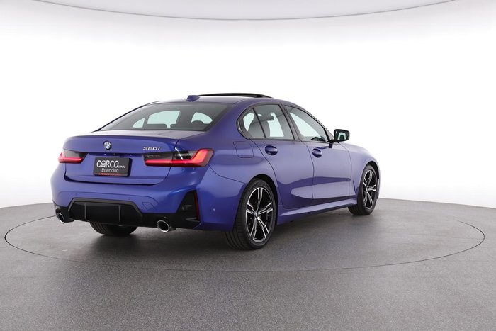 2022 BMW 3 Series 320i M Sport