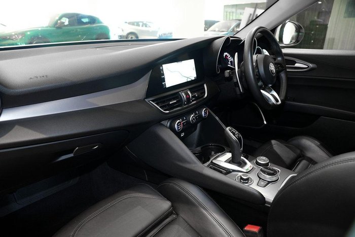 2021 Alfa Romeo Giulia Sport