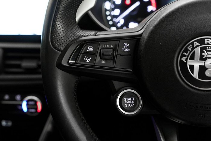 2021 Alfa Romeo Giulia Sport