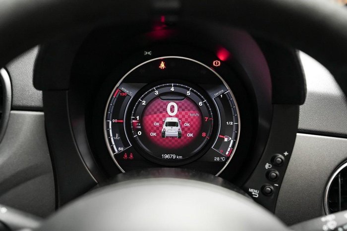 2023 Abarth 695 Competizione