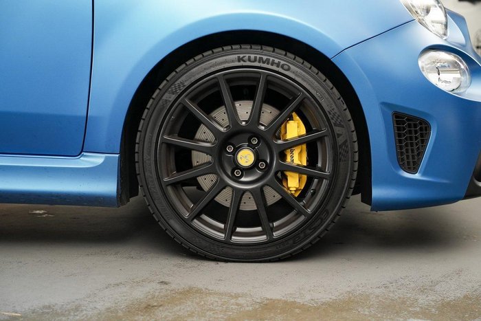 2023 Abarth 695 Competizione