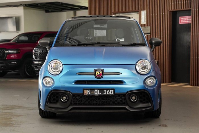 2023 Abarth 695 Competizione