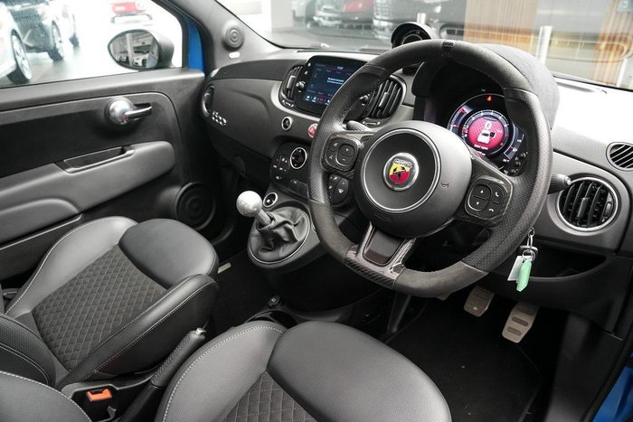 2023 Abarth 695 Competizione