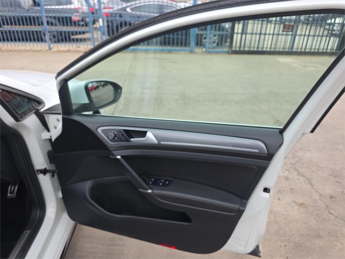 2020 Volkswagen Golf 110TSI Highline 7.5 MY20 Pure White
