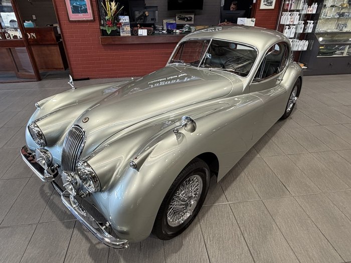 1954 Jaguar XK120 FHC