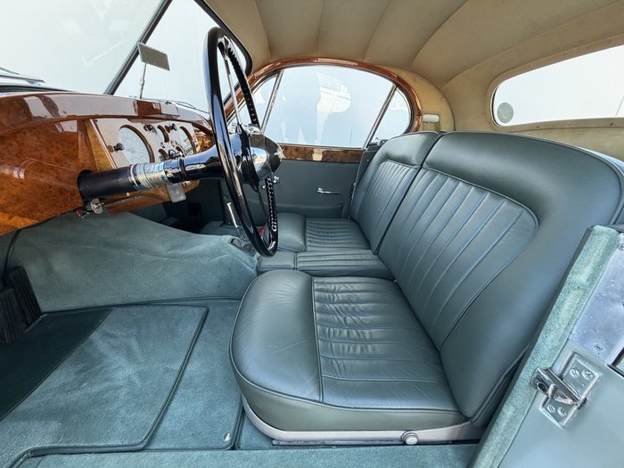 1954 Jaguar XK120 FHC