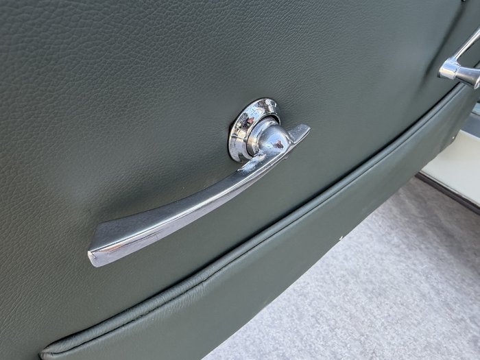 1954 Jaguar XK120 FHC