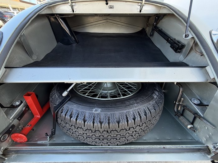 1954 Jaguar XK120 FHC