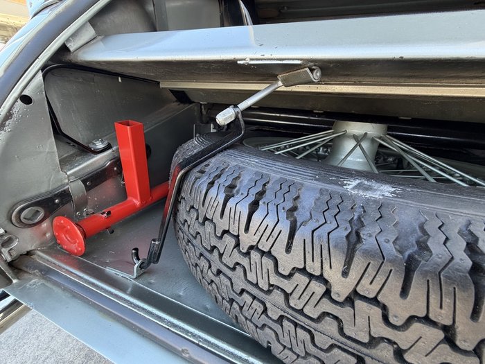 1954 Jaguar XK120 FHC