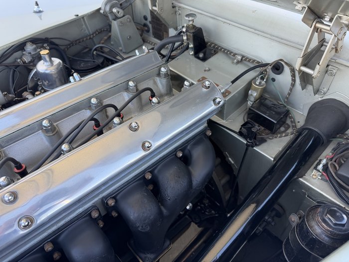 1954 Jaguar XK120 FHC