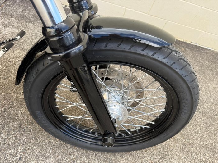 2010 Harley-Davidson Dyna Street Bob 96 (FXDB) Dyna Black