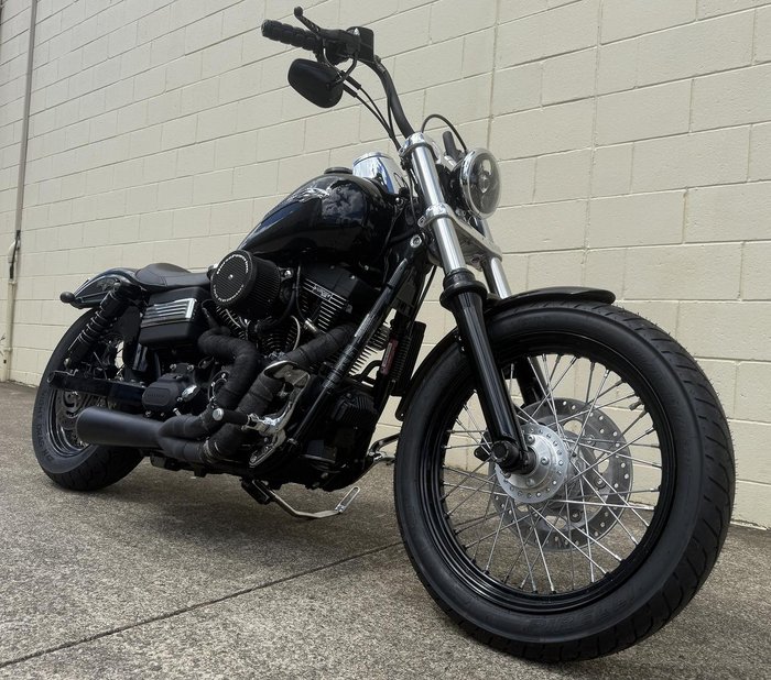 2010 Harley-Davidson Dyna Street Bob 96 (FXDB) Dyna Black