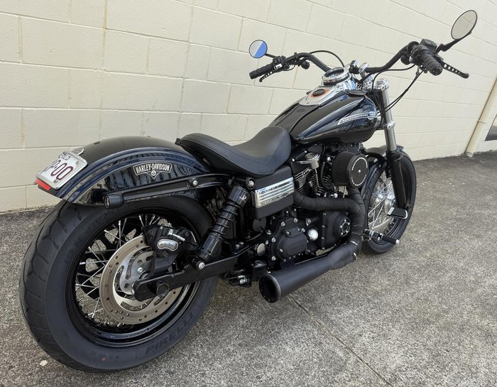 2010 Harley-Davidson Dyna Street Bob 96 (FXDB) Dyna Black