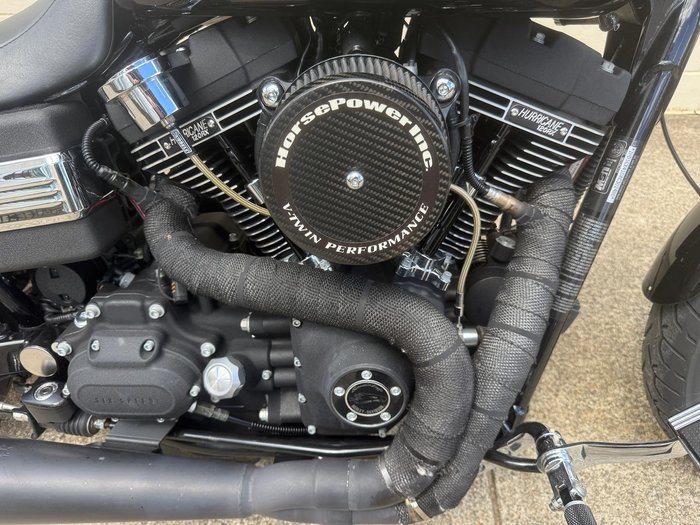 2010 Harley-Davidson Dyna Street Bob 96 (FXDB) Dyna Black