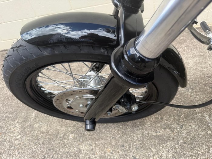 2010 Harley-Davidson Dyna Street Bob 96 (FXDB) Dyna Black