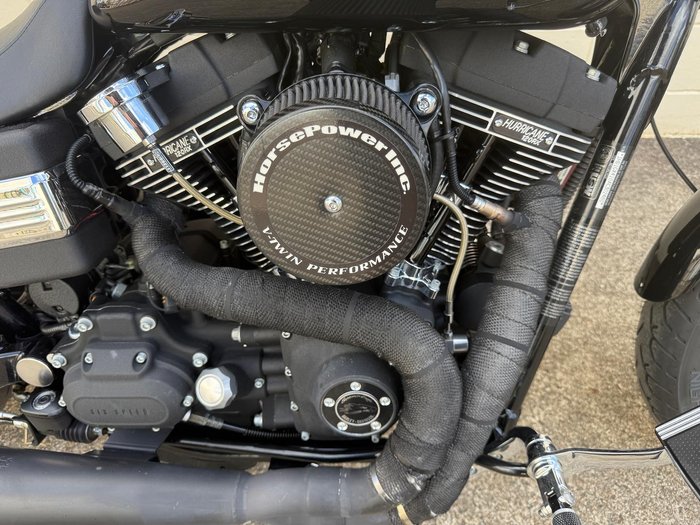 2010 Harley-Davidson Dyna Street Bob 96 (FXDB) Dyna Black