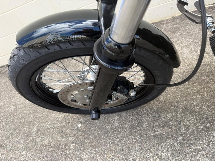 2010 Harley-Davidson Dyna Street Bob 96 (FXDB) Dyna Black