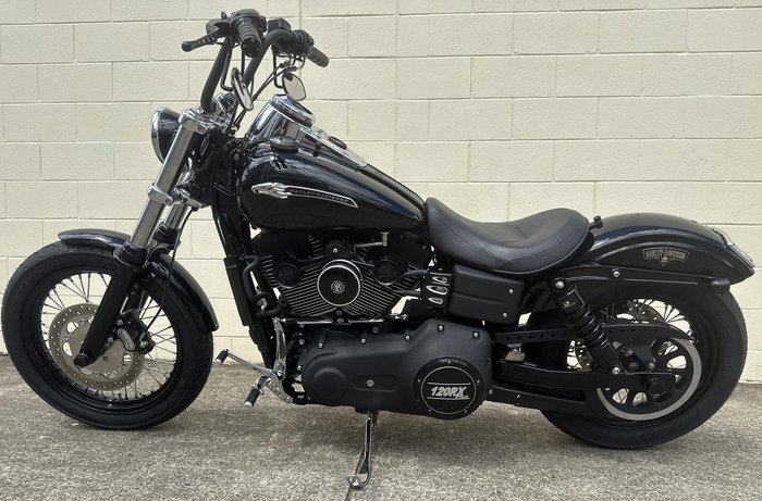 2010 Harley-Davidson Dyna Street Bob 96 (FXDB) Dyna Black