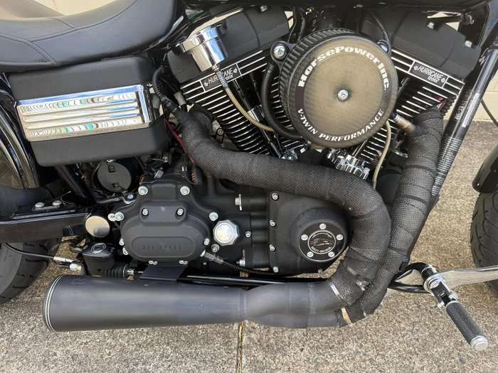 2010 Harley-Davidson Dyna Street Bob 96 (FXDB) Dyna Black