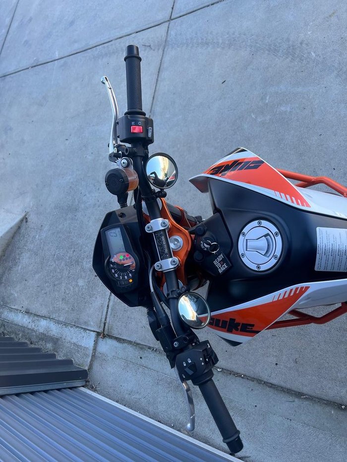 2015 KTM 690 Duke R