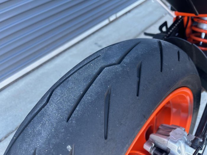 2015 KTM 690 Duke R Duke White